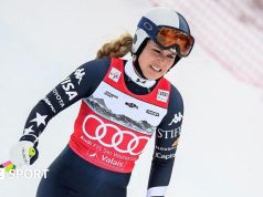 Lindsey Vonn: US alpine skier airlifted to hospital after crash