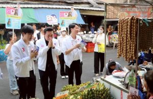 พรรคปวงชนไทย ลงพื้นที่ตลาดบางแค รับฟังปัญหาปากท้องประชาชน